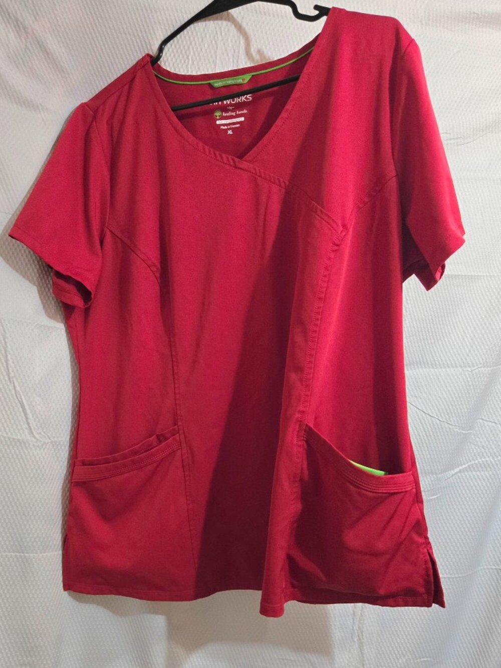 HH Works Women’s XL Red/Pink Stretch V-Neck Top – Short Sleeve Two Pocket